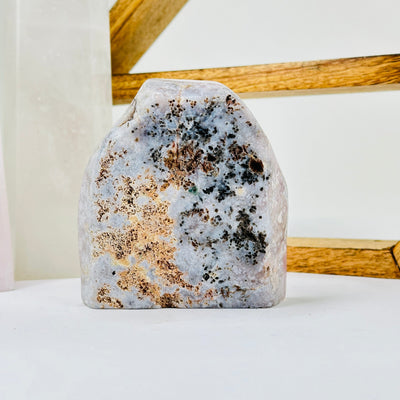 amethyst with decorations in the background