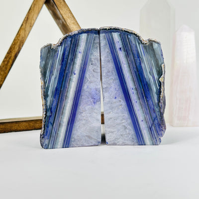 agate bookend with decorations in the background