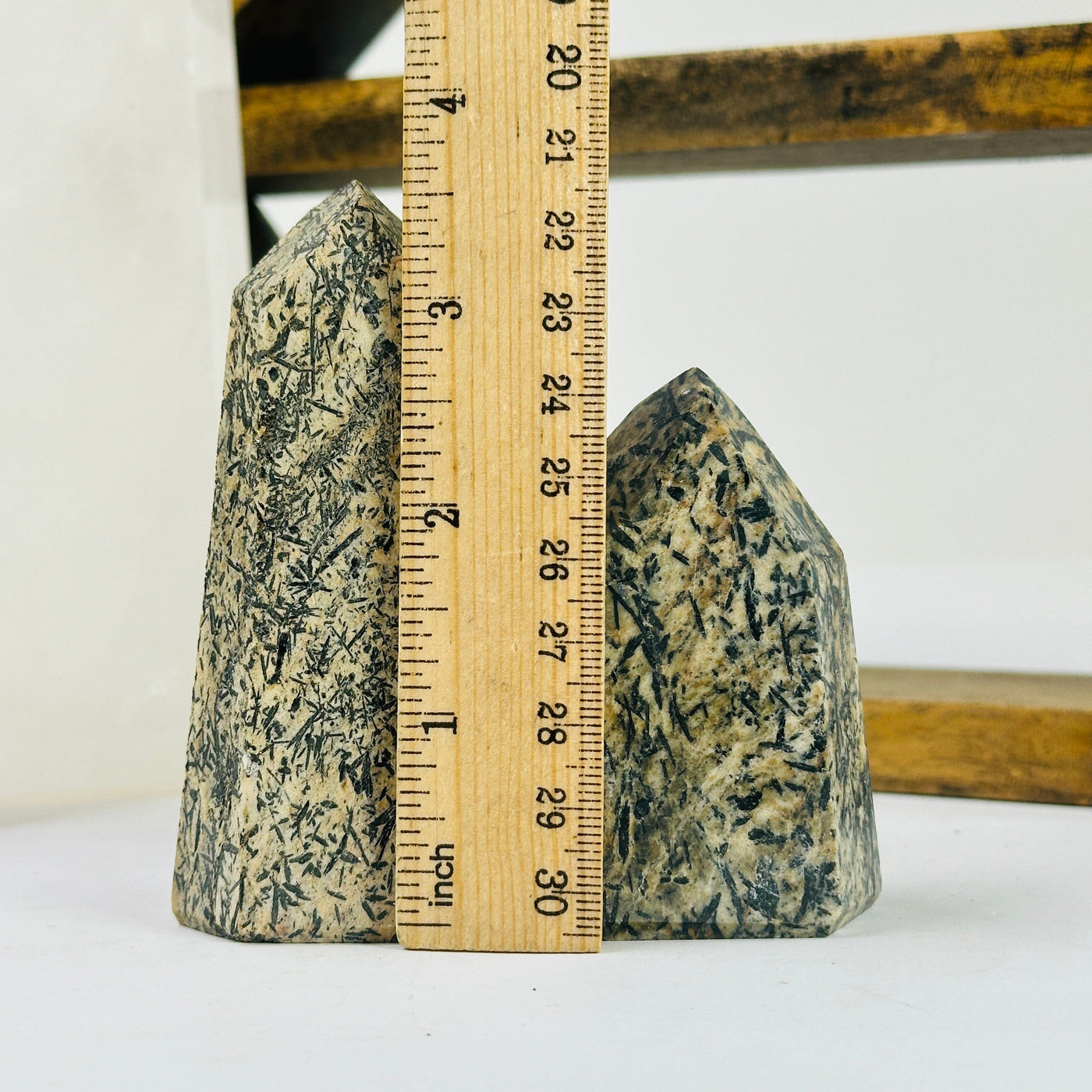 epidote point with decorations in the background