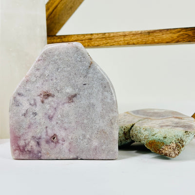 amethyst with decorations in the background