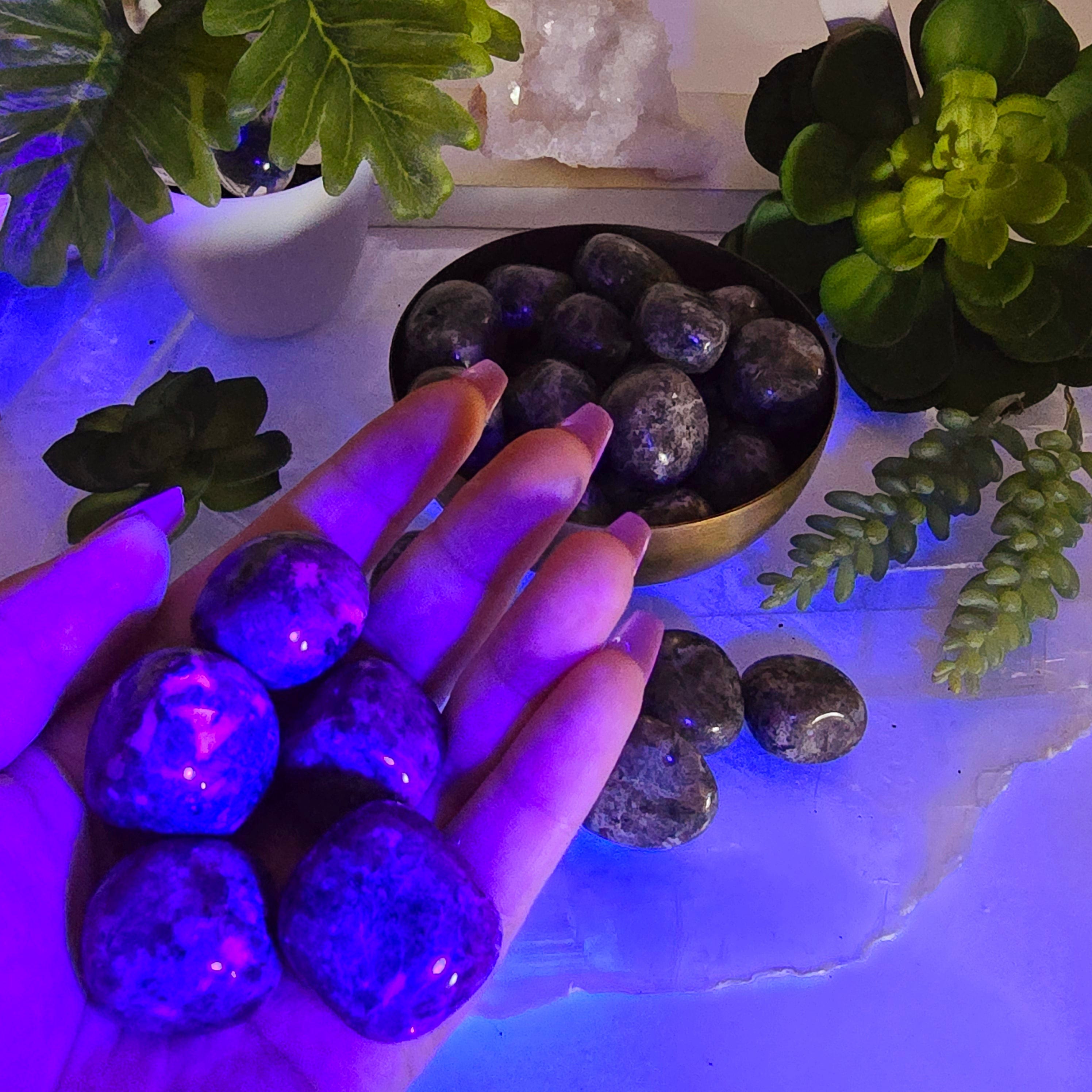 Yooperlite Crystals Tumbled Stones - Medium Size - 1/2 lb or 1 lb - UV ...