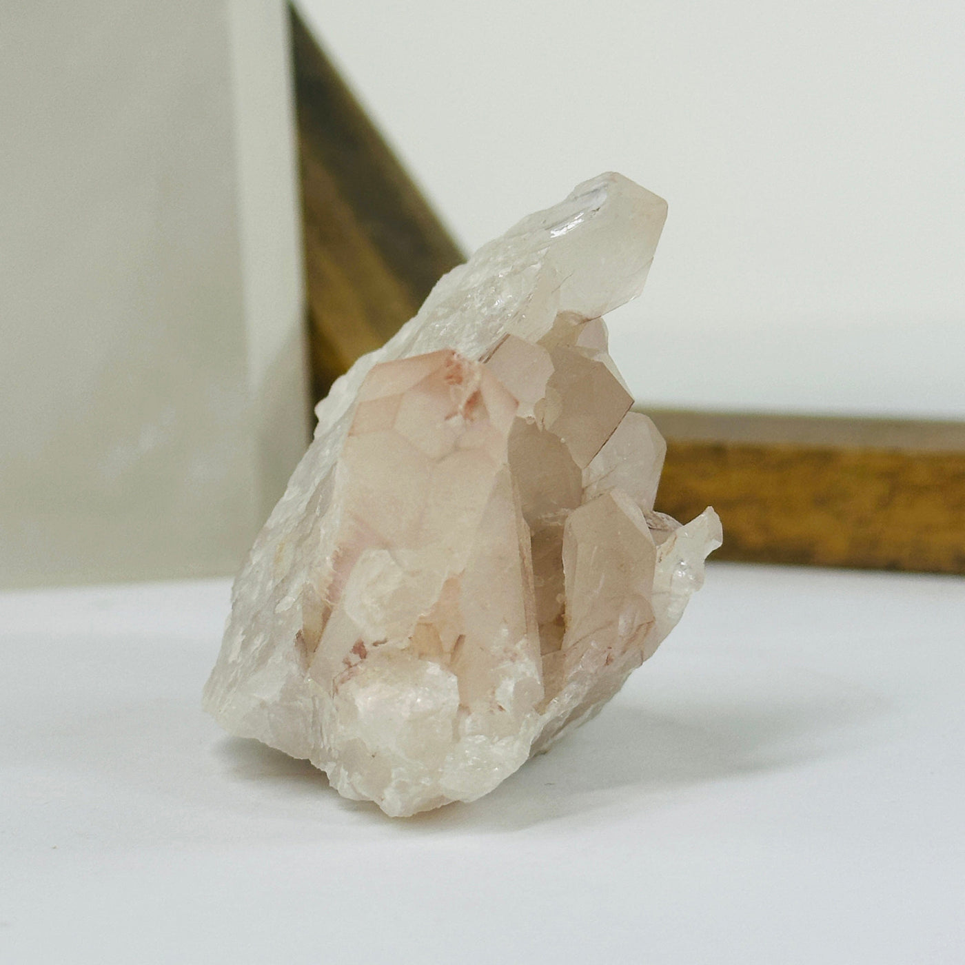 lithium quartz with decorations in the background