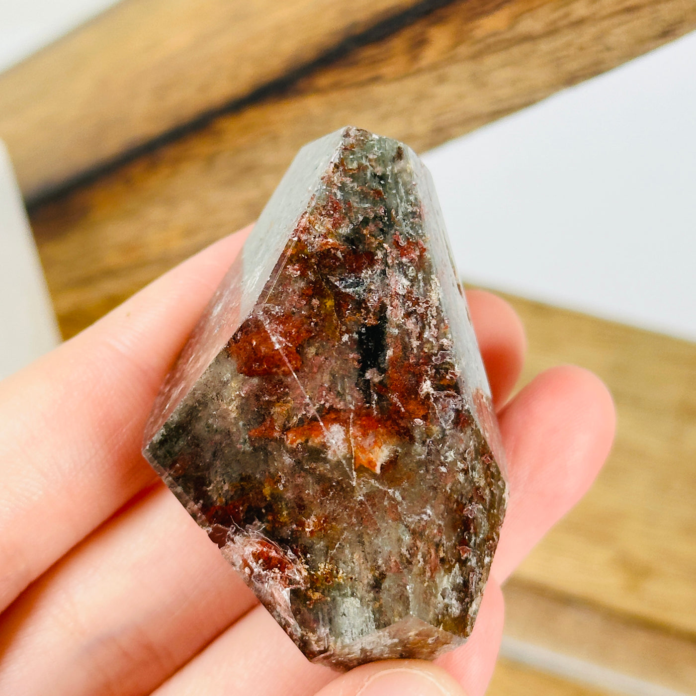 garden quartz with decorations in the background