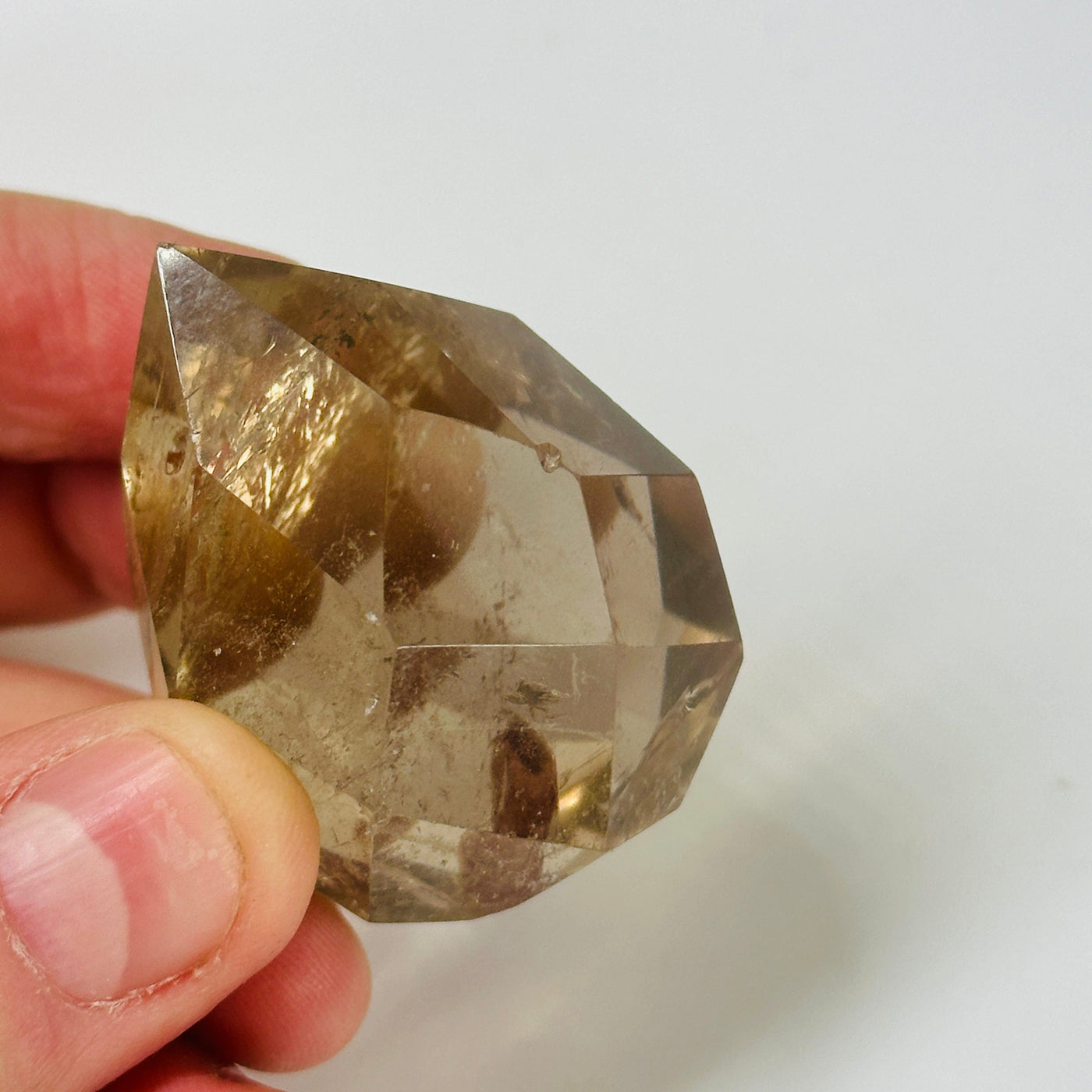 up close shot of chip on lodalite egg