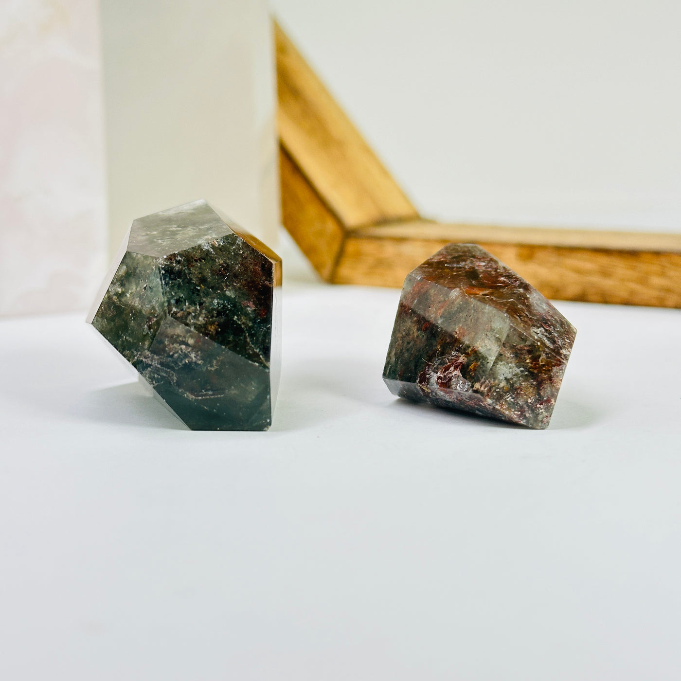 garden quartz with decorations in the background