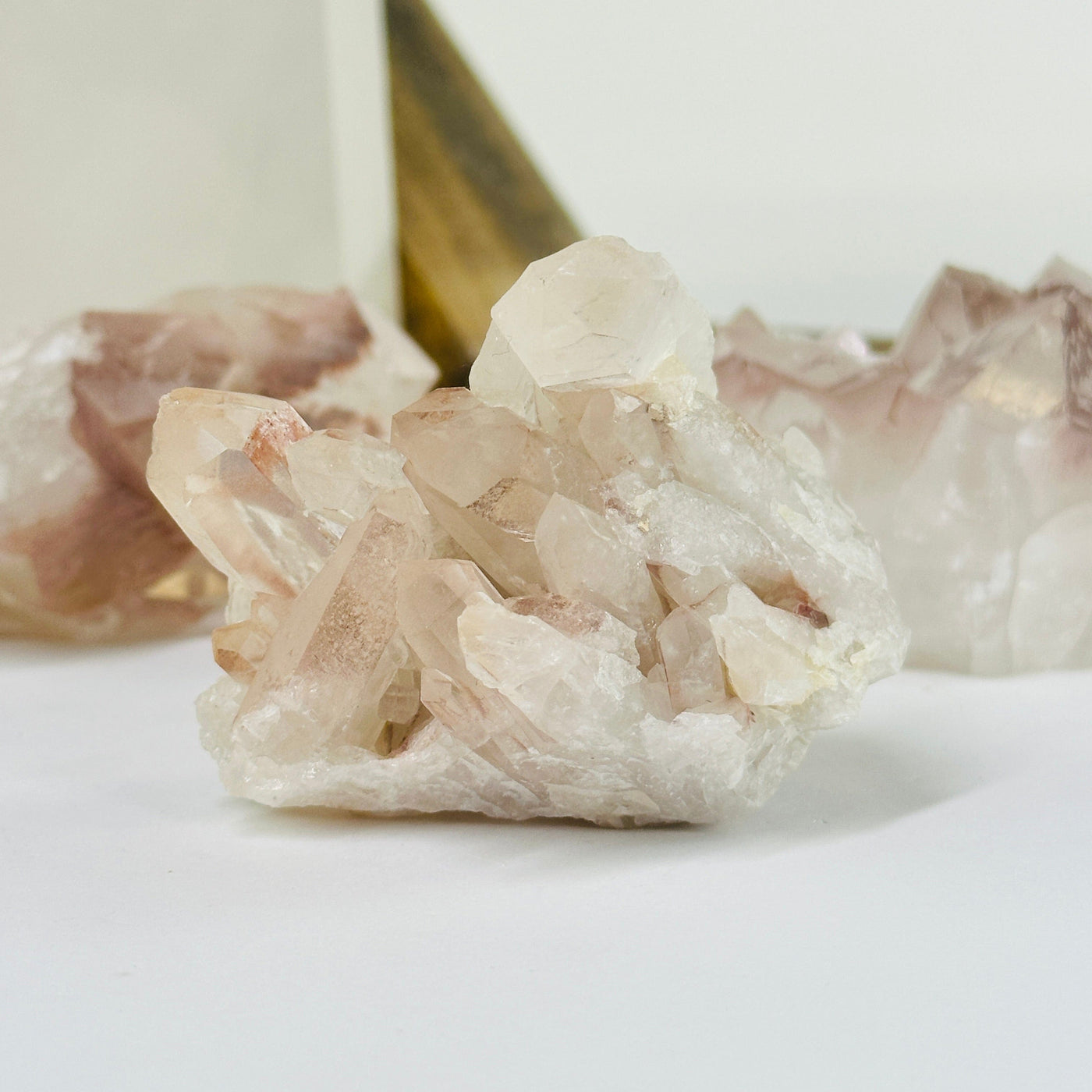 lithium quartz with decorations in the background