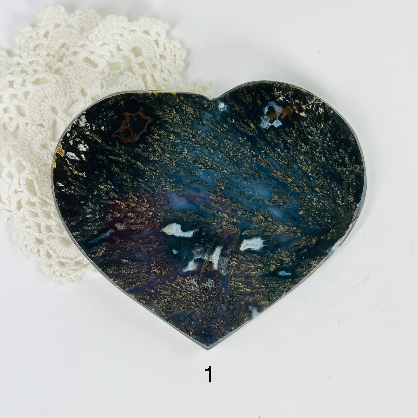 variant 1 of agate heart on white background
