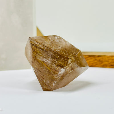 rutile with decorations in the background