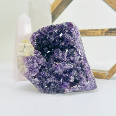 amethyst with decorations in the background