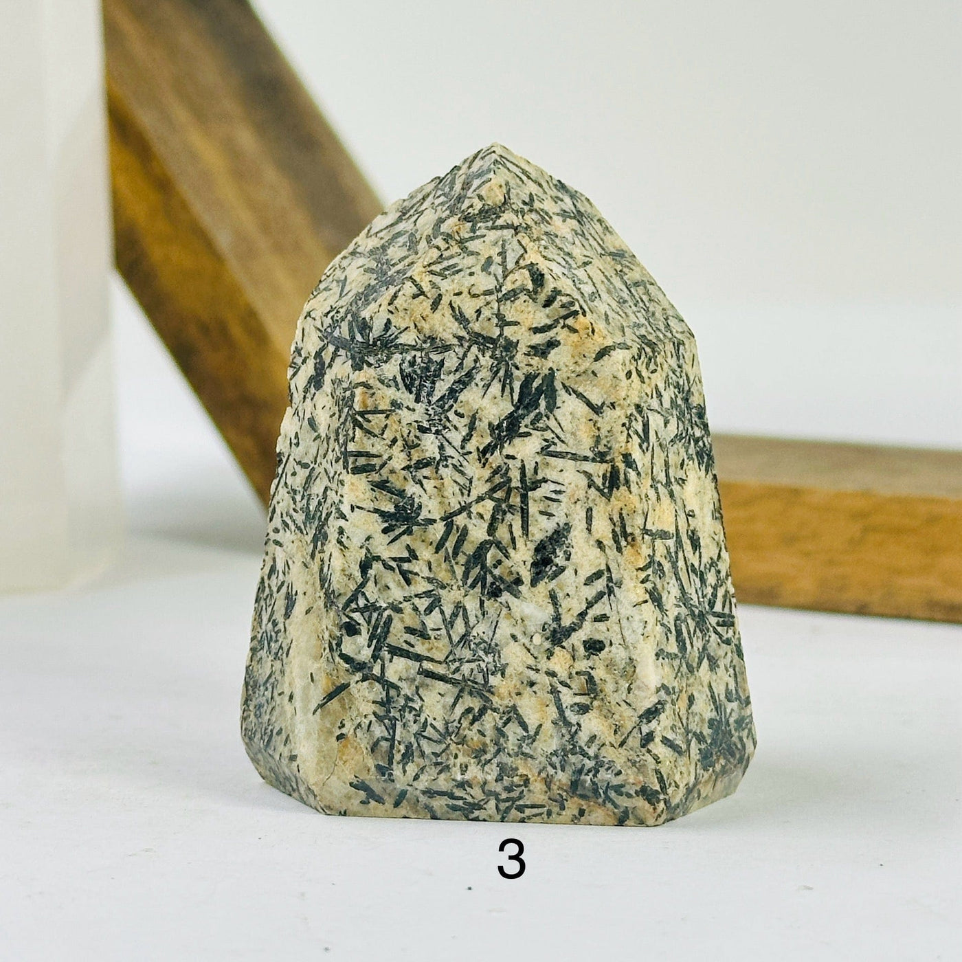 epidote point with decorations in the background