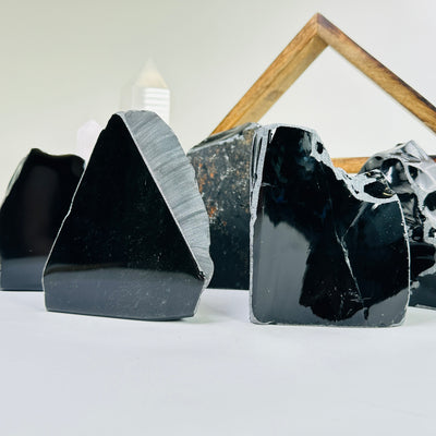 obsidian with decorations in the background