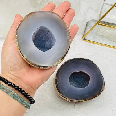 geode in hand for size reference 