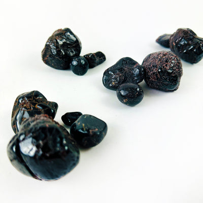 Tumbled Garnet Crystals from side angle up close