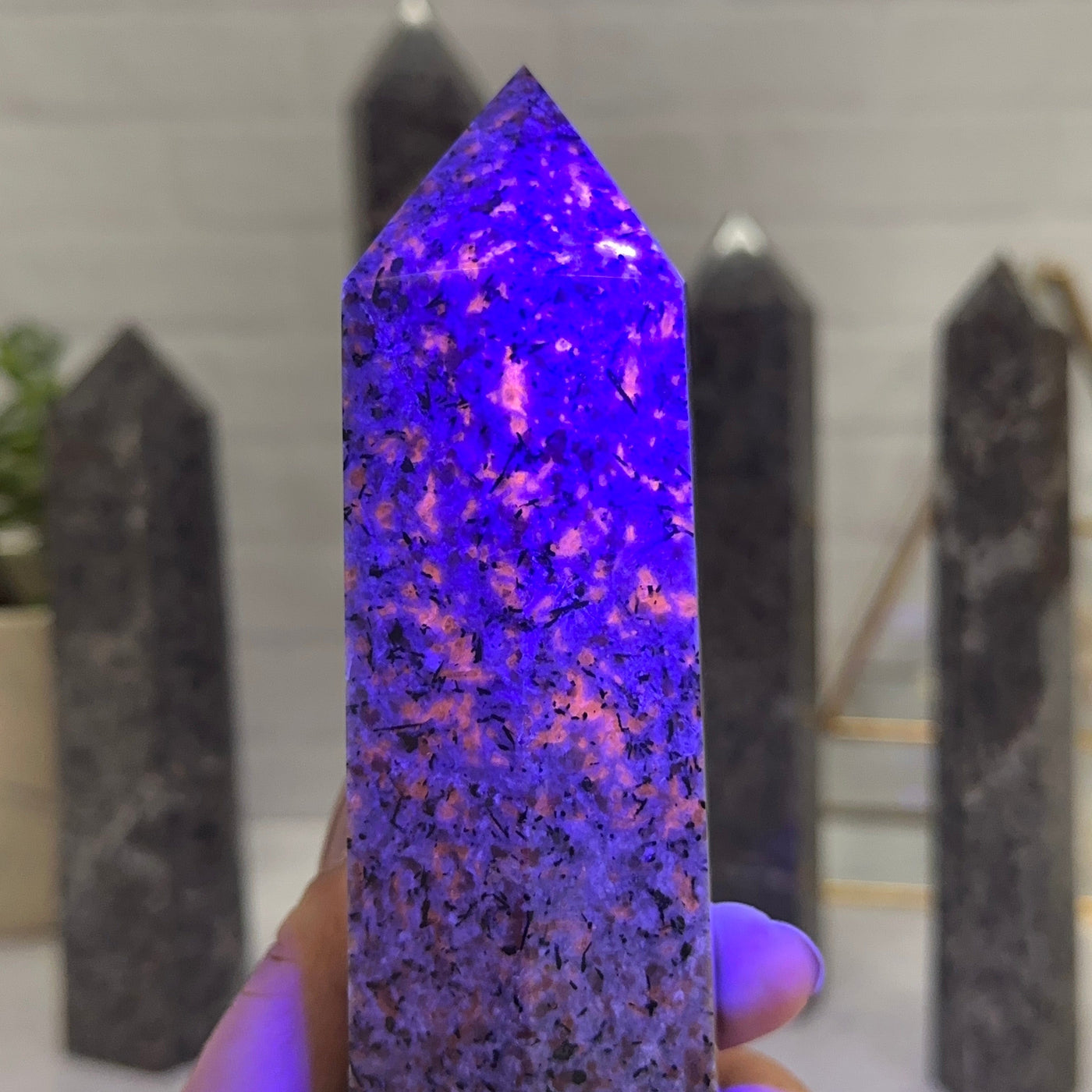 Yooperlite Polished Point - By Weight - glows under ultra violet light 