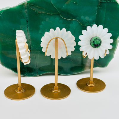 side and back view to show the thickness 