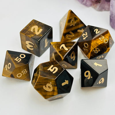 close up of the details on this crystal dice  set