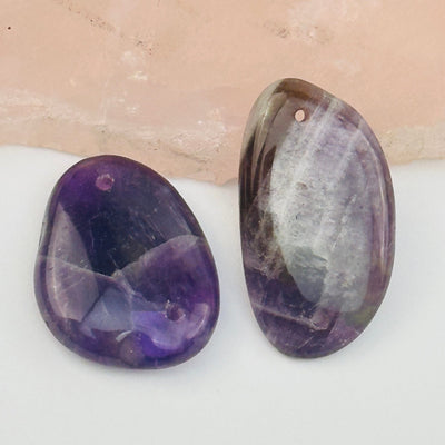 beads displayed to show the differences in the color shades 