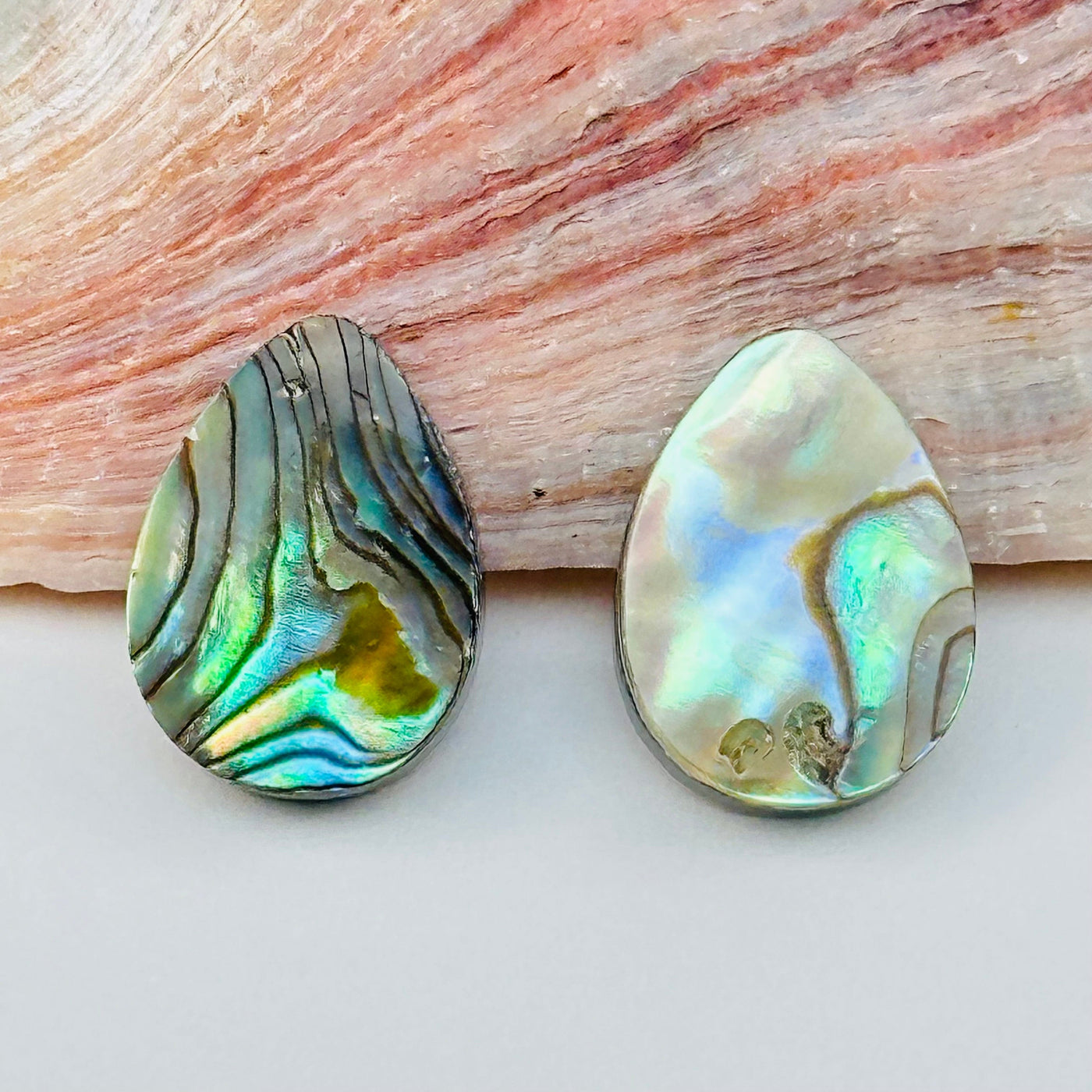 close up of the details on these cabochons 