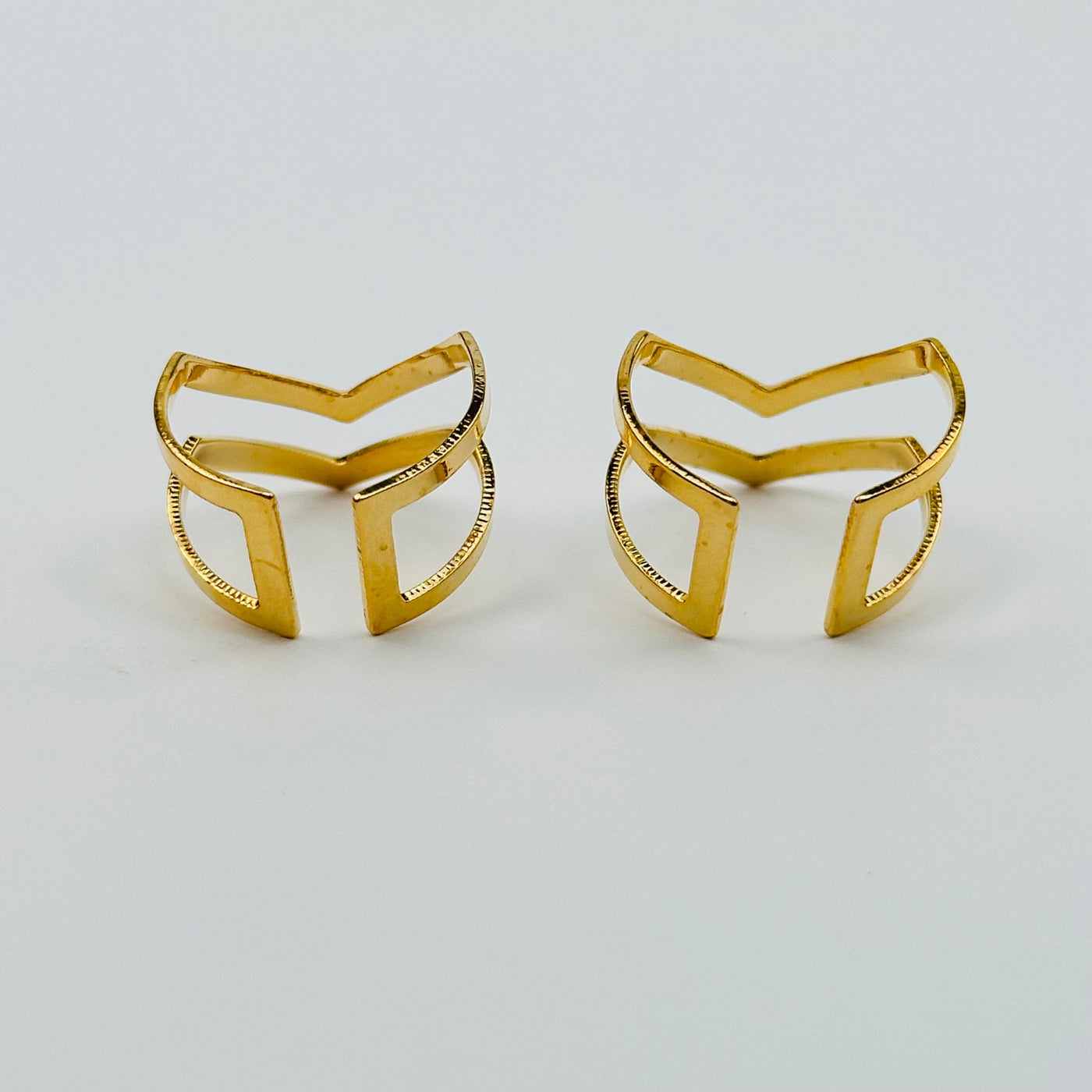 close up of the back of the rings to show that they are adjustable 