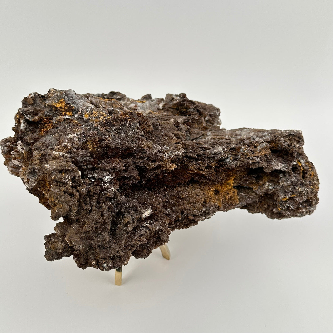 close up of the formations on this crystal