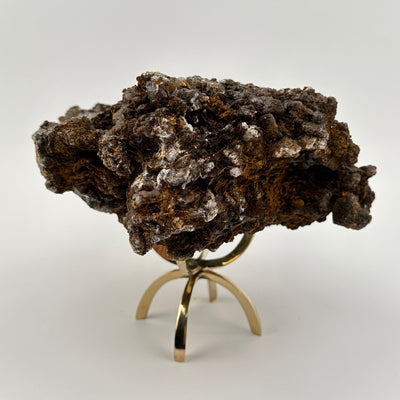 side view to show the thickness on this crystal cluster formation 