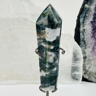 close up of the details on this fluorite crystal wand