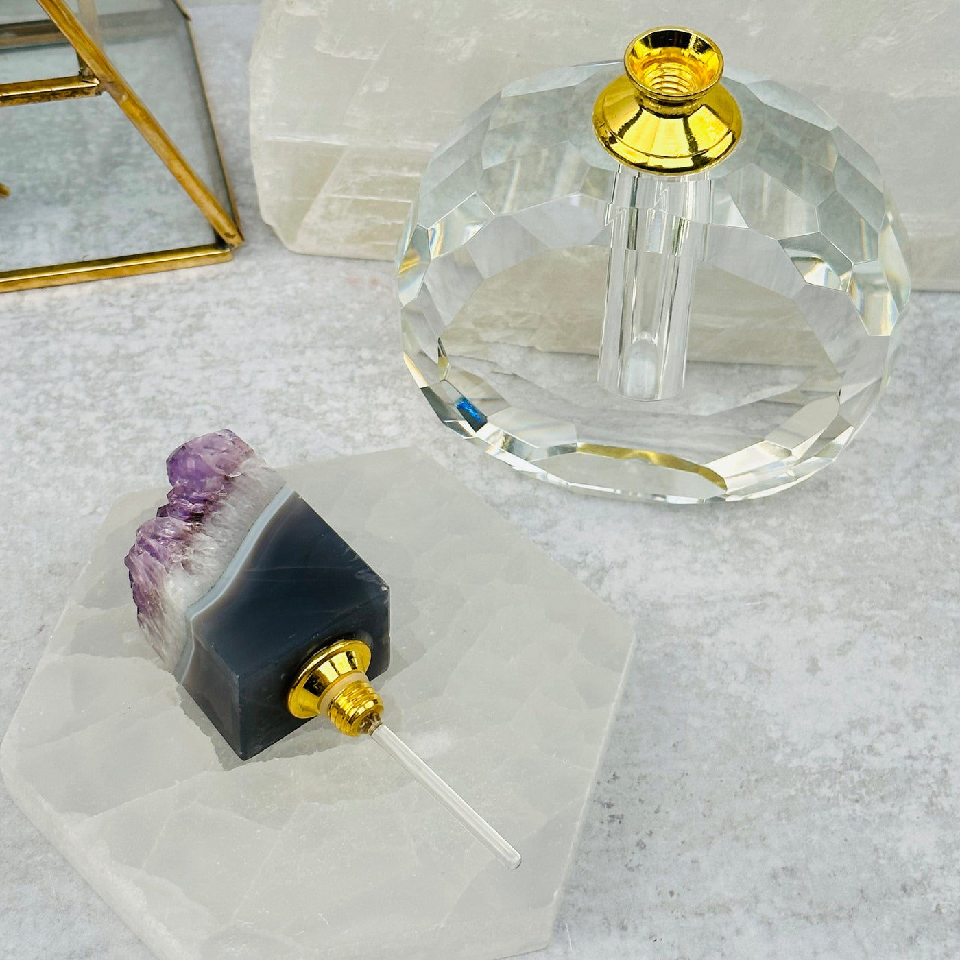 the crystal cap unscrews so you can add your favorite fragrance 
