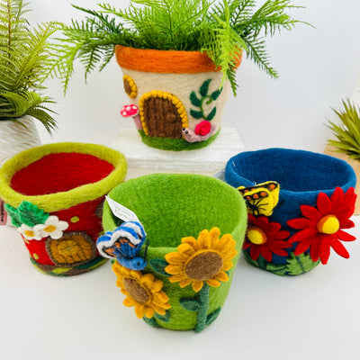 planters displayed to show the differences in the pattern designs