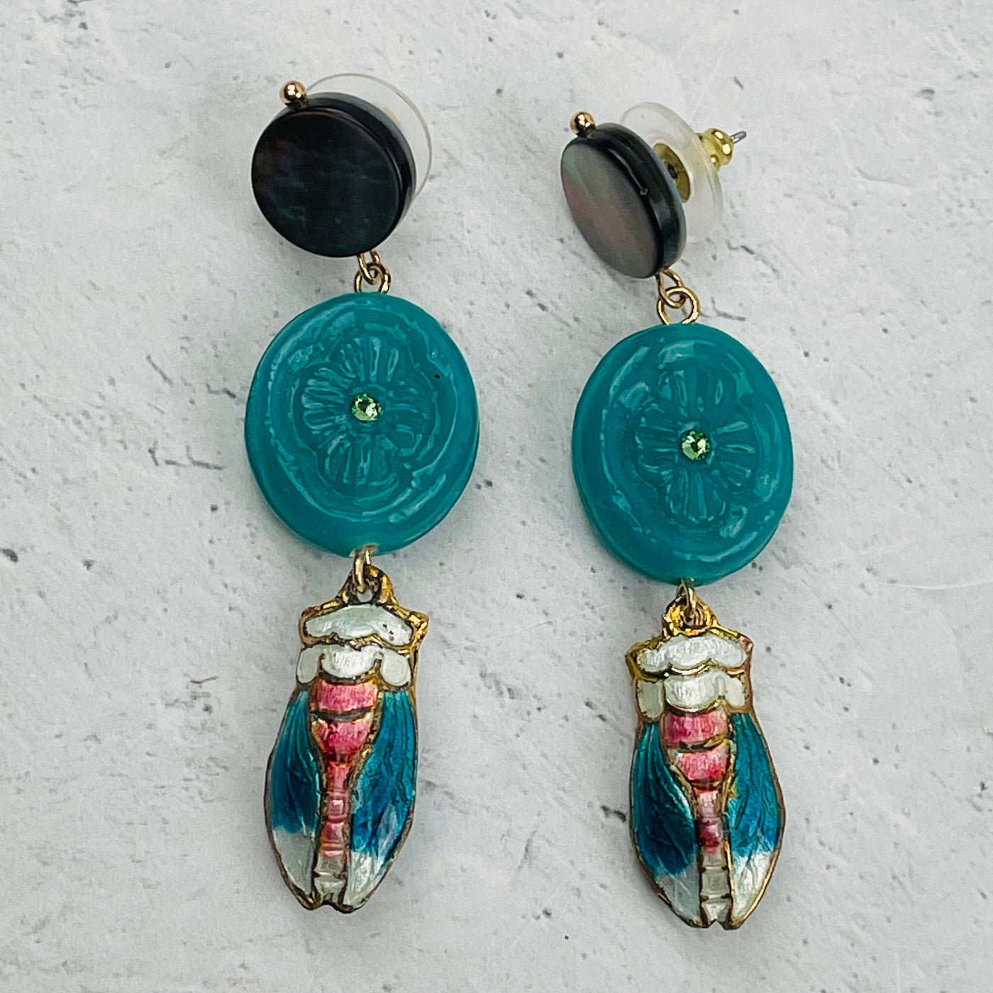 earrings that come paired with the necklace 