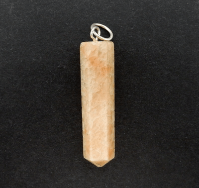 Aventurine Crystal Point Pendant with Silver Tone Bail (12BROWNSHELF-54-03)