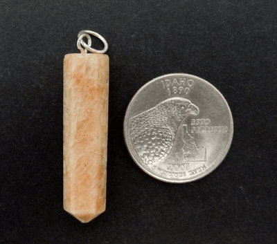 Aventurine Crystal Point Pendant with Silver Tone Bail (12BROWNSHELF-54-03)