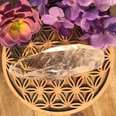 quartz with decorations in the background