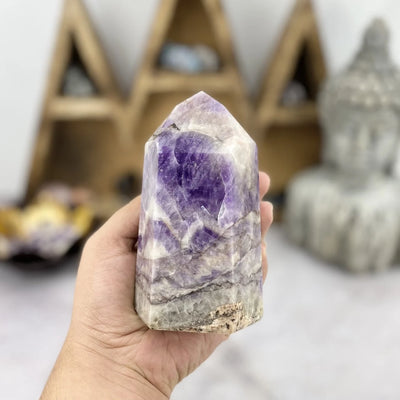 amethyst with decorations in the background