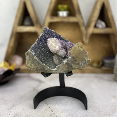 amethyst with decorations in the background