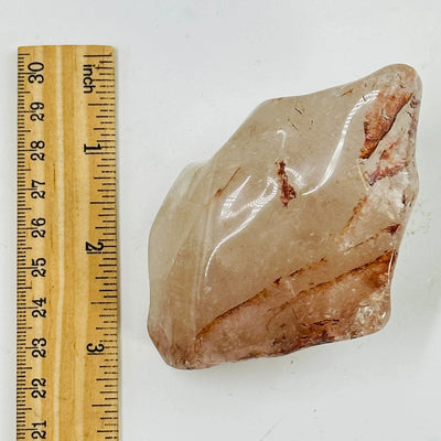 amphibole with decorations in the background
