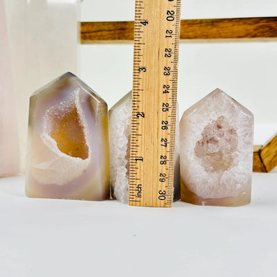 AGATE with decorations in the background