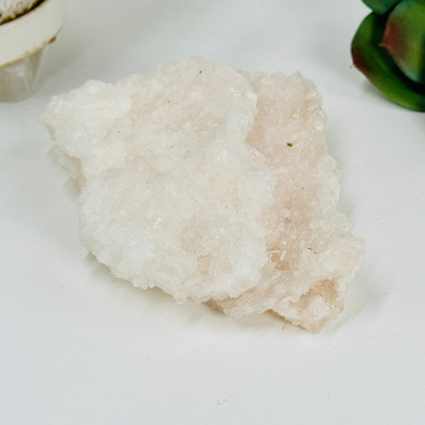 Halite freeform with decorations in the background