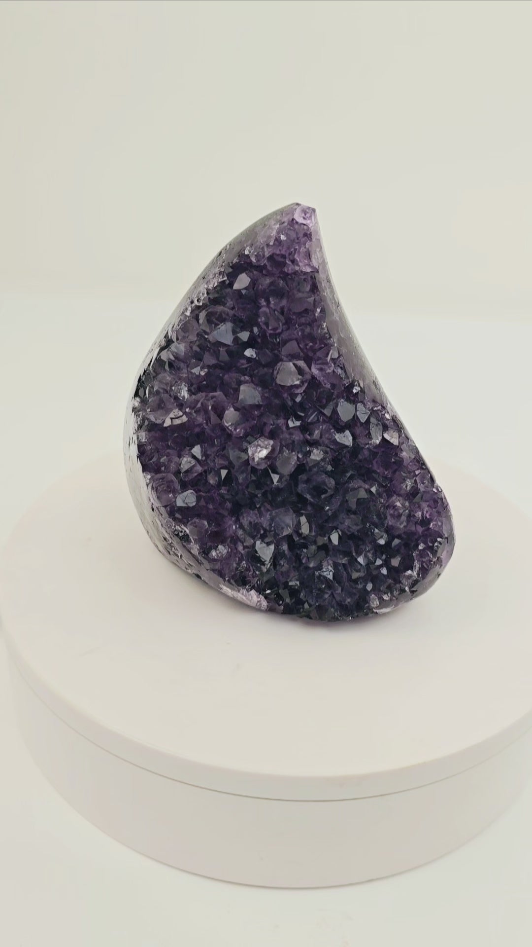 Amethyst and Agate Teardrop Crystal Cut Base video showing spinning cut base showing all angles