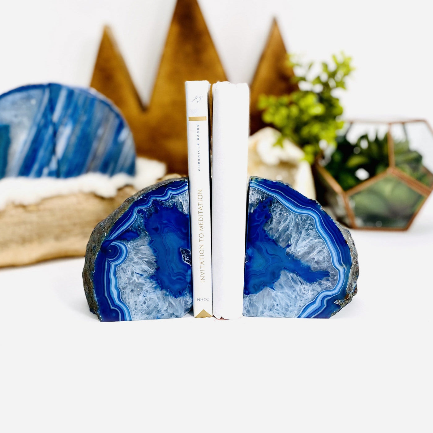 blue agate bookend with 2 books in the middle