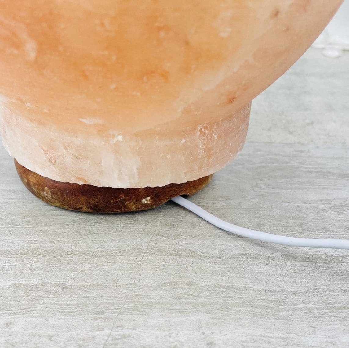 stand attached to Himalayan Salt Lamp with cable