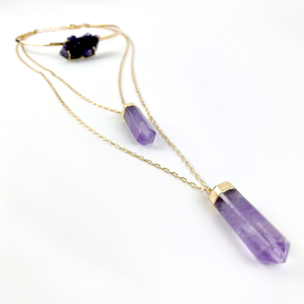 Amethyst Layering Necklace with a close up on the ppoint