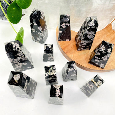 black jade with pink thlulite obelisks with decorations