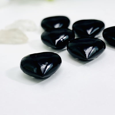 side view of onyx hearts