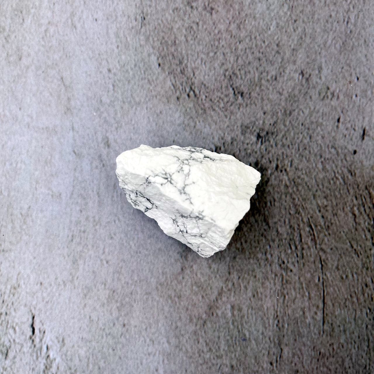 1 White Howlite Natural Stone