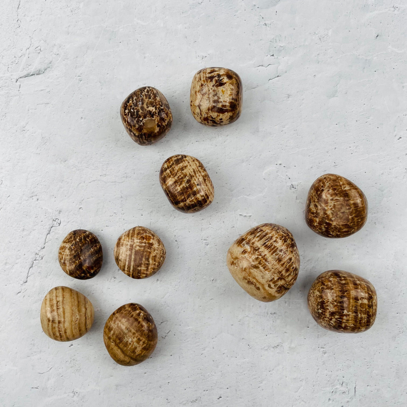 stones displayed to show the different patterns 