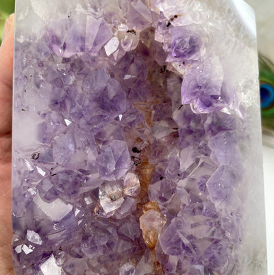 Close up shot of amethyst agate druzy point.