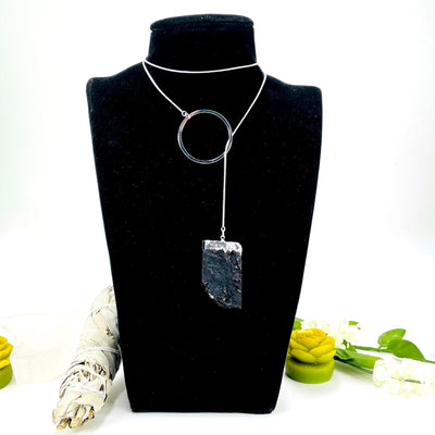 one silver obsidian chunk adjustable necklace on bust display