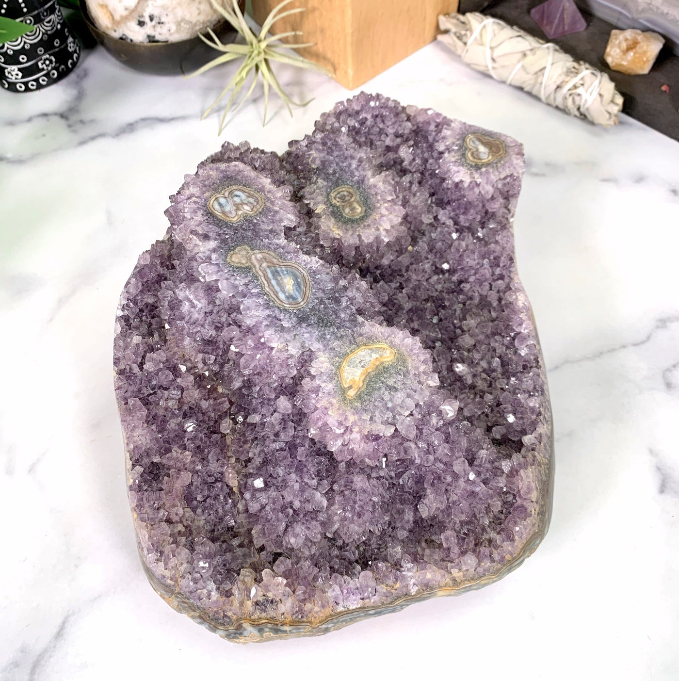 Different angle of the amethyst cluster.