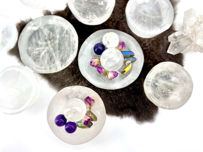 crystal quartz round dishes with decorations