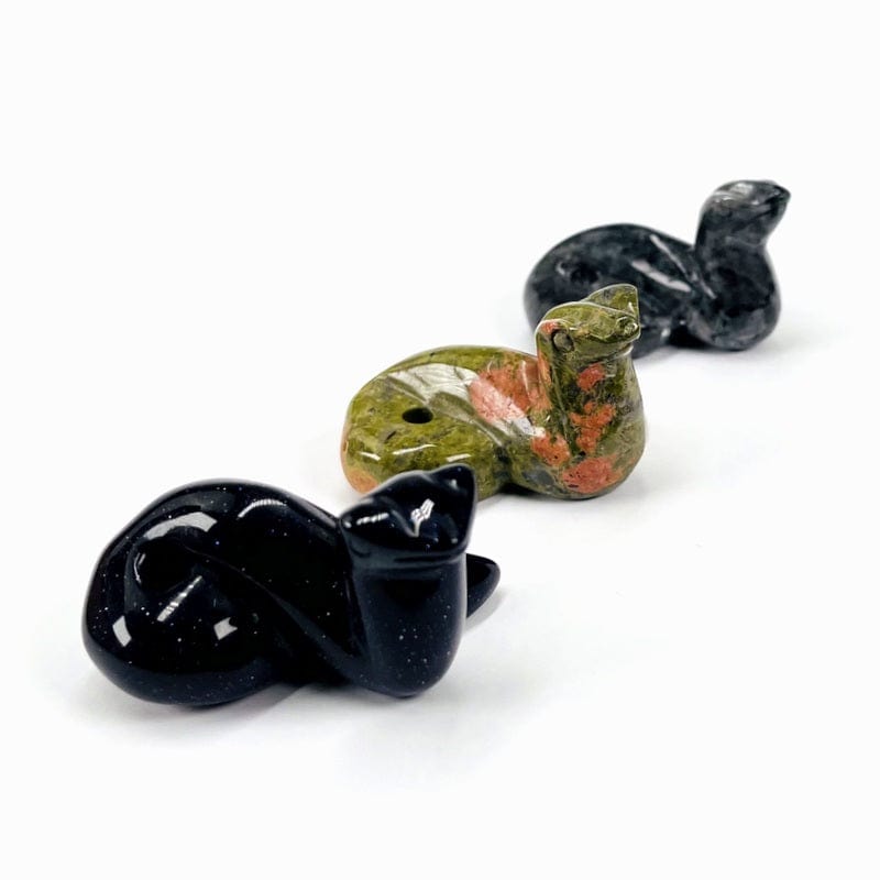 side view of the gemstone snakes 